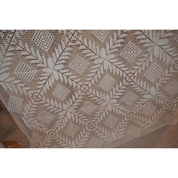 Vintage Tablecloth Buff Crochet - Picture 4 of 6